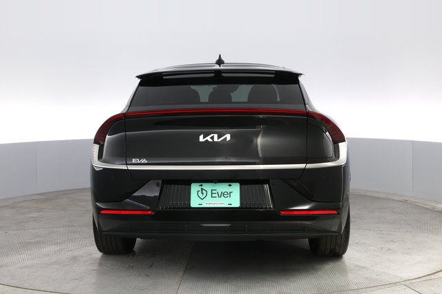 2024 Kia EV6 — photo 12 of 21