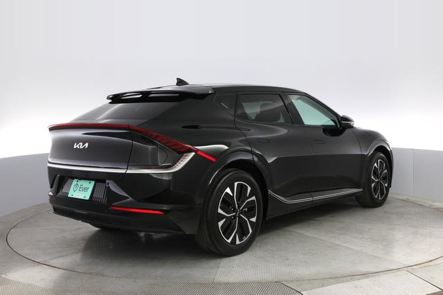 2024 Kia EV6 — photo 2 of 21