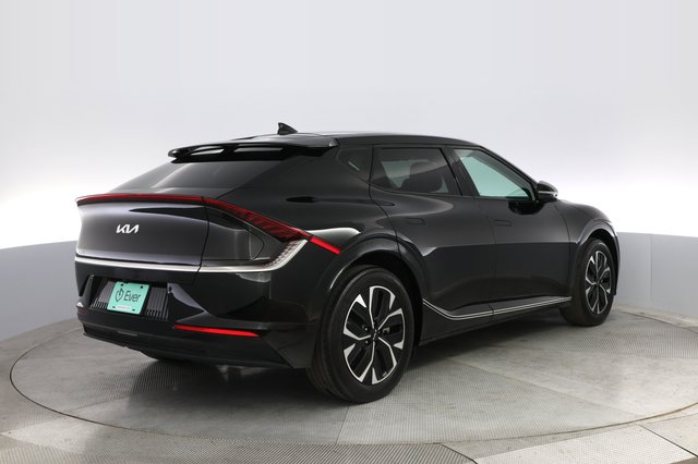 2024 Kia EV6 — photo 2 of 21