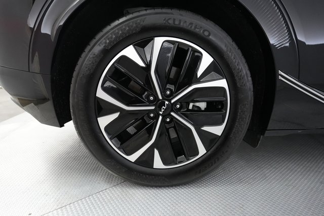 2024 Kia EV6 — photo 17 of 21