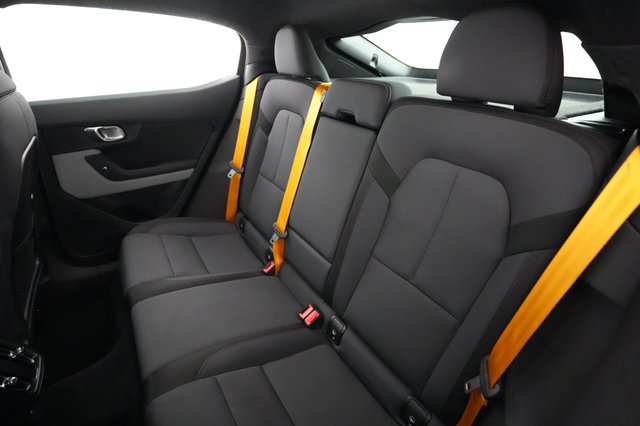 2022 Polestar 2 — photo 19 of 21