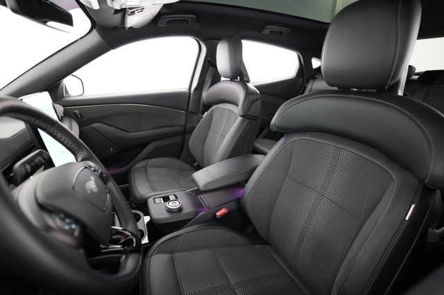 2023 Ford Mustang Mach-E — photo 3 of 22