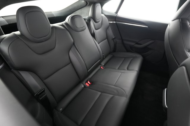 2022 Tesla Model S — photo 4 of 22