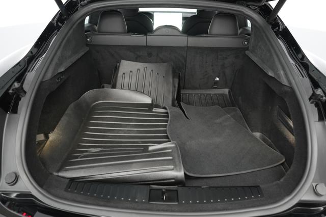 2022 Tesla Model S — photo 6 of 22