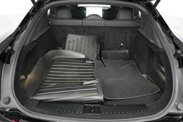 2022 Tesla Model S — photo 6 of 22