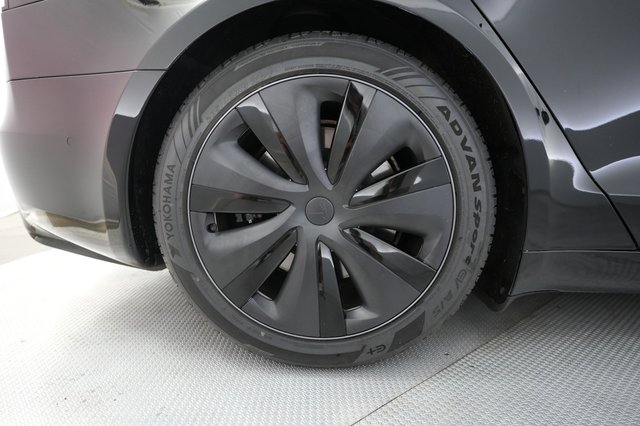 2022 Tesla Model S — photo 15 of 22