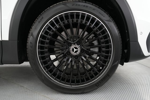2024 Mercedes-Benz EQB — photo 17 of 21