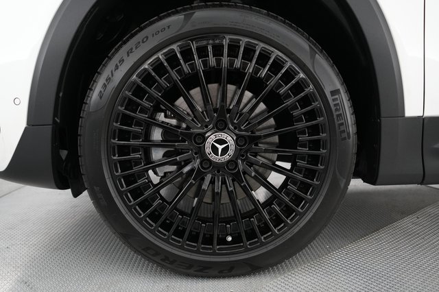 2024 Mercedes-Benz EQB — photo 16 of 21