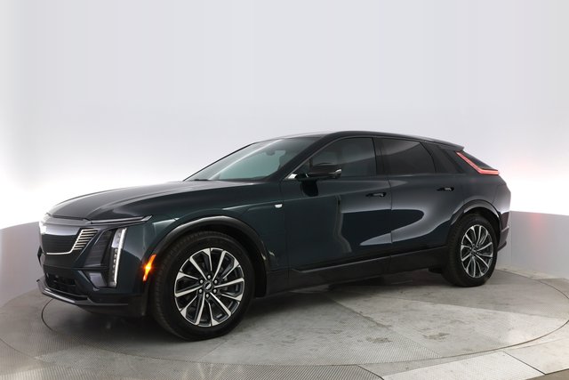 2024 Cadillac Lyriq — photo 14 of 19