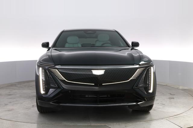 2024 Cadillac Lyriq — photo 9 of 19