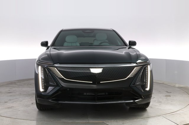 2024 Cadillac Lyriq — photo 9 of 19