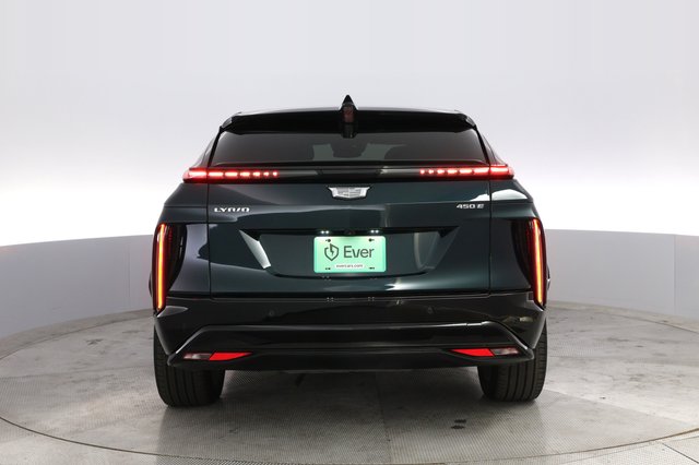 2024 Cadillac Lyriq — photo 12 of 19
