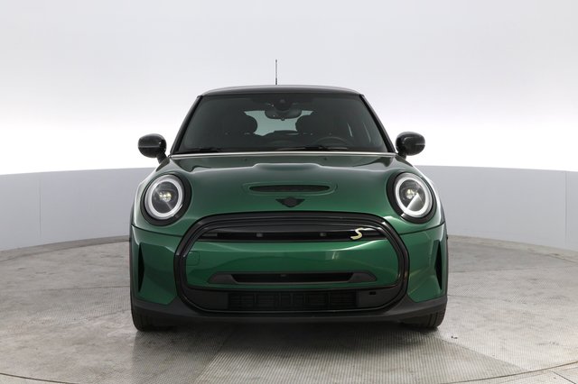 2022 MINI Cooper SE — photo 9 of 20