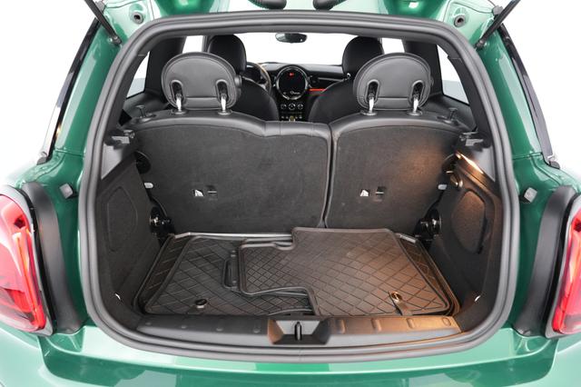 2022 MINI Cooper SE — photo 6 of 20