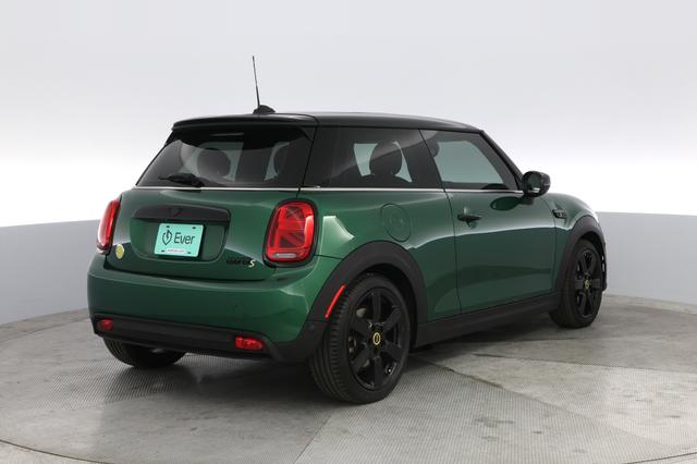 2022 MINI Cooper SE — photo 2 of 20