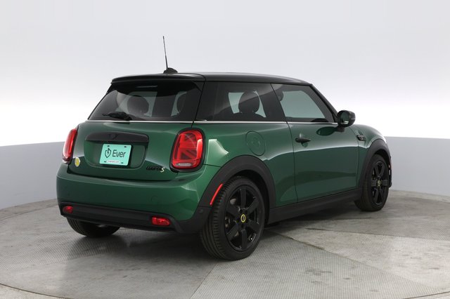2022 MINI Cooper SE — photo 2 of 20
