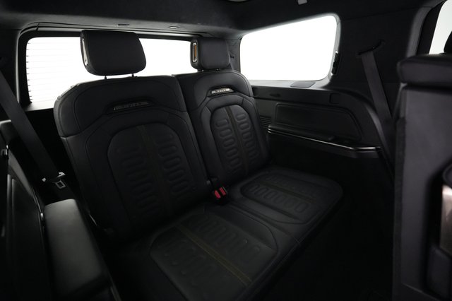 2024 Rivian R1S — photo 20 of 25