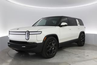 2024 Rivian R1S — VIN 7PDSGCBA8RN030769
