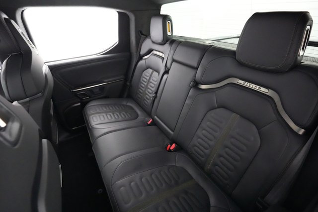 2022 Rivian R1T — photo 19 of 21