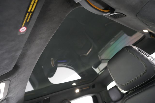 2022 Rivian R1T — photo 20 of 21