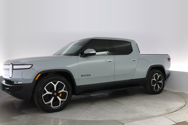 2022 Rivian R1T — photo 14 of 21