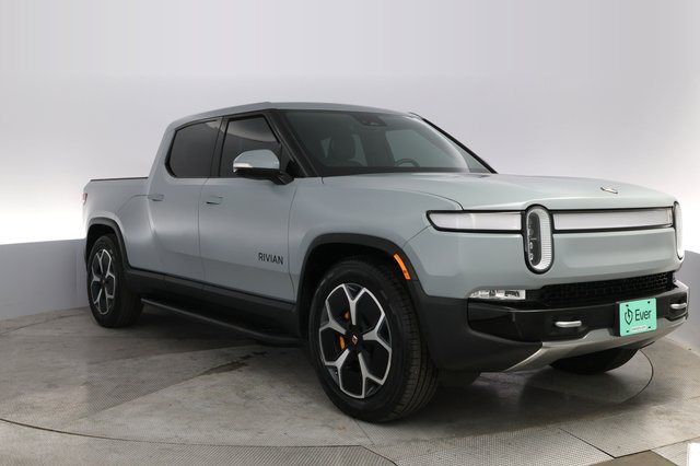 2022 Rivian R1T — photo 10 of 21