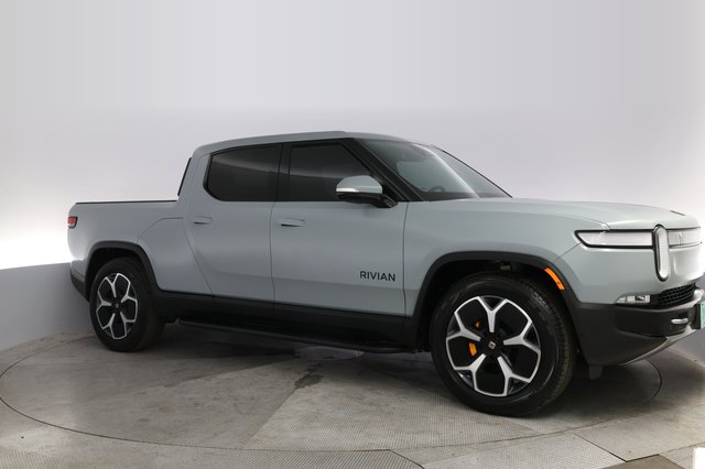 2022 Rivian R1T — photo 11 of 21