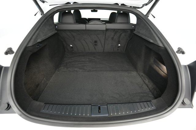 2022 Tesla Model S — photo 6 of 25