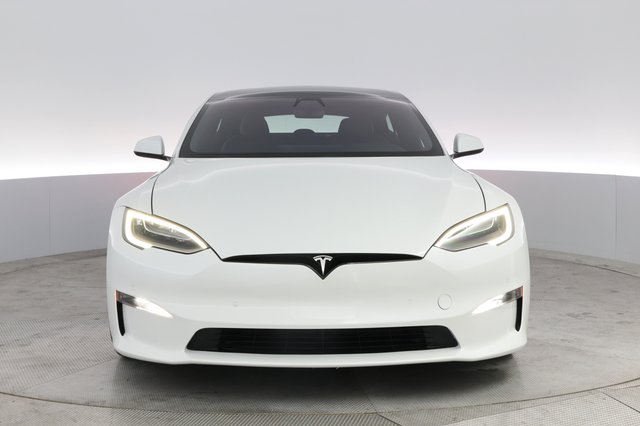 2022 Tesla Model S — photo 9 of 25