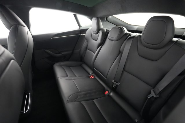 2022 Tesla Model S — photo 18 of 25