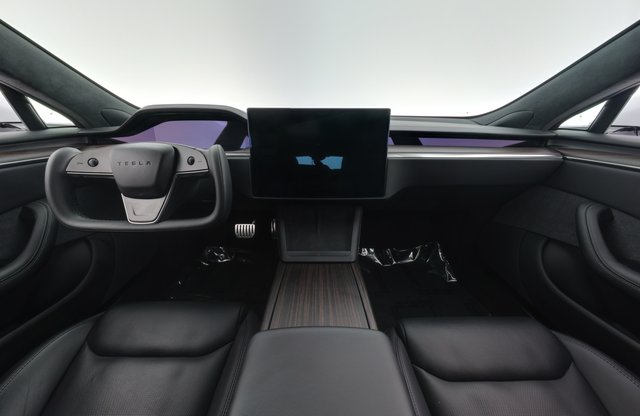 2022 Tesla Model S — photo 21 of 25