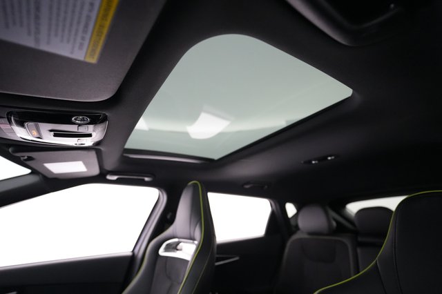 2023 Kia EV6 — photo 20 of 23