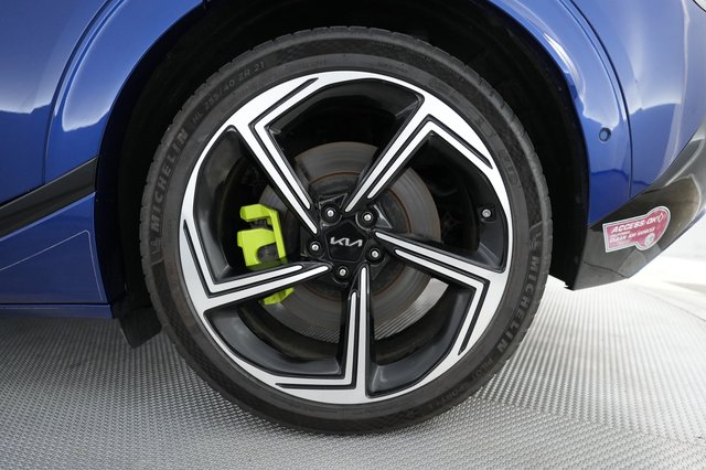 2023 Kia EV6 — photo 16 of 23