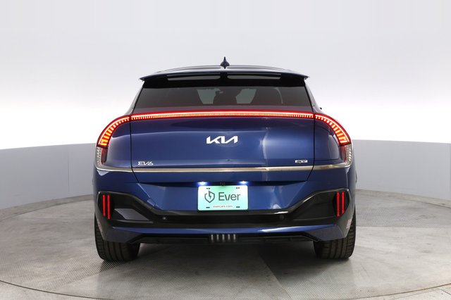 2023 Kia EV6 — photo 12 of 23