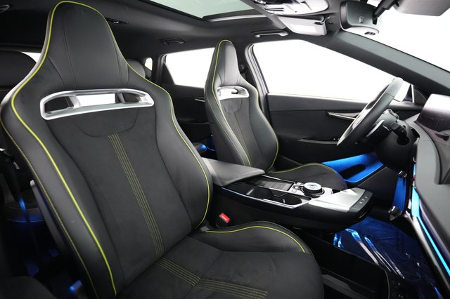 2023 Kia EV6 — photo 18 of 23