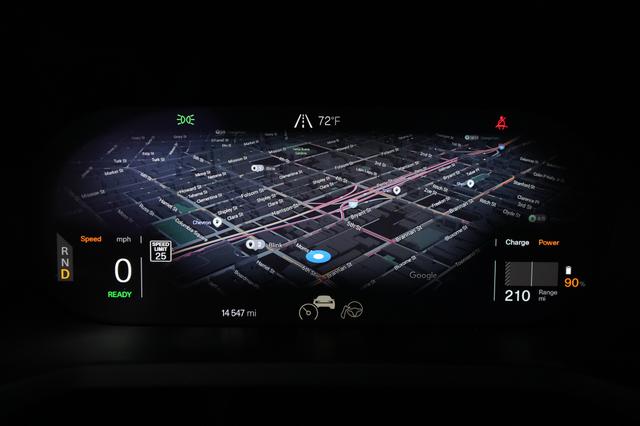 2022 Polestar 2 — photo 5 of 22