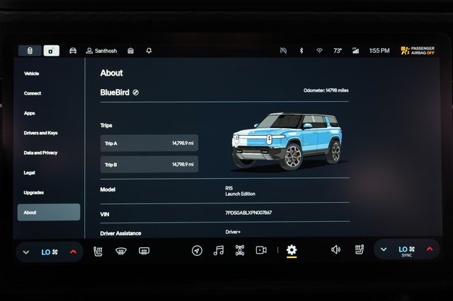 2023 Rivian R1S — photo 5 of 25