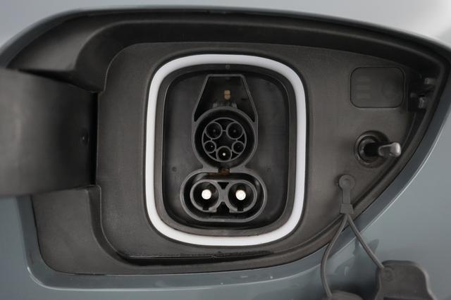 2022 Hyundai Kona — photo 8 of 21