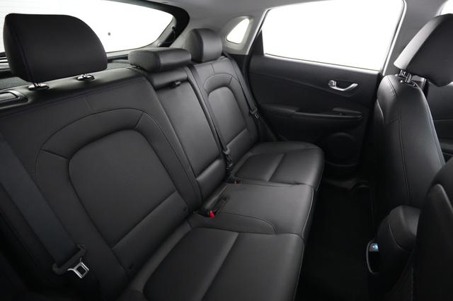 2022 Hyundai Kona — photo 4 of 21