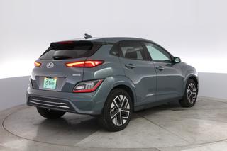 2022 Hyundai Kona — photo 2 of 21