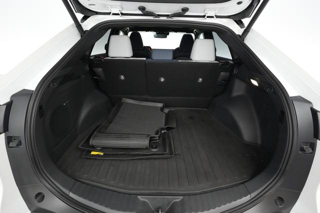 2024 Subaru Solterra — photo 6 of 21