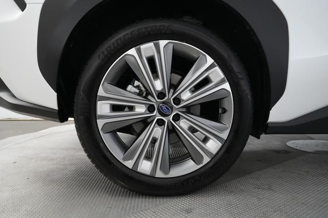 2024 Subaru Solterra — photo 7 of 21