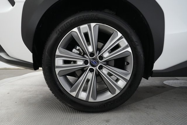 2024 Subaru Solterra — photo 7 of 21