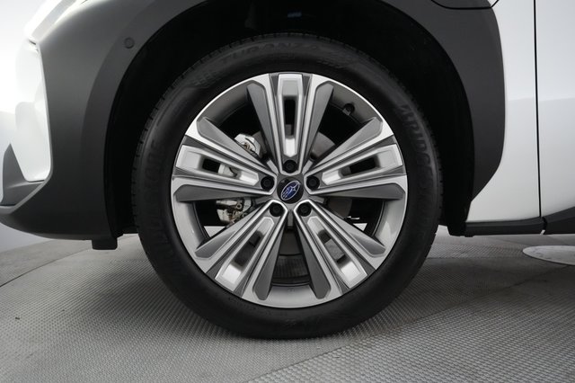 2024 Subaru Solterra — photo 16 of 21