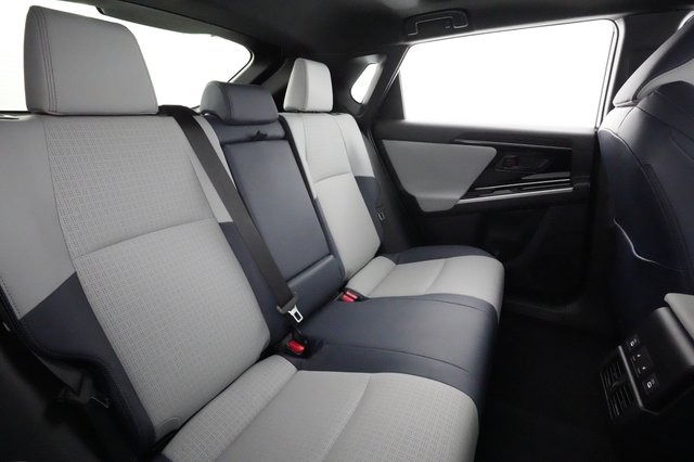 2024 Subaru Solterra — photo 4 of 21