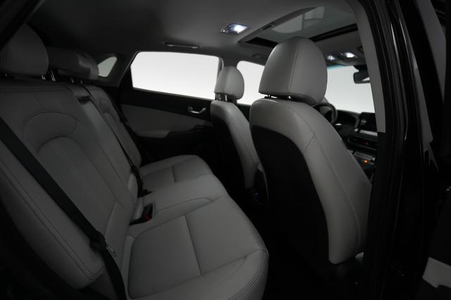 2023 Hyundai Kona — photo 4 of 25