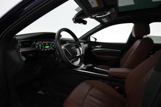 2022 Audi e-tron — photo 3 of 27