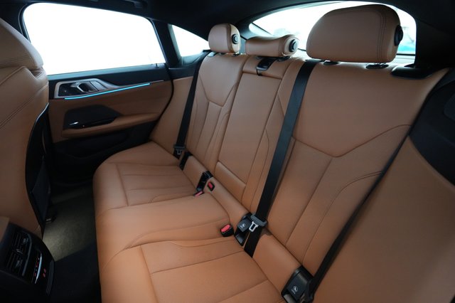 2023 BMW i4 — photo 19 of 22