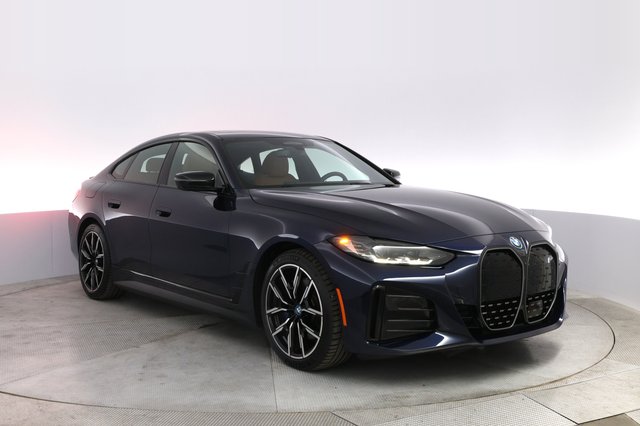 2023 BMW i4 — photo 10 of 22