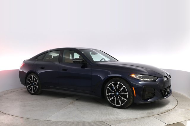 2023 BMW i4 — photo 11 of 22